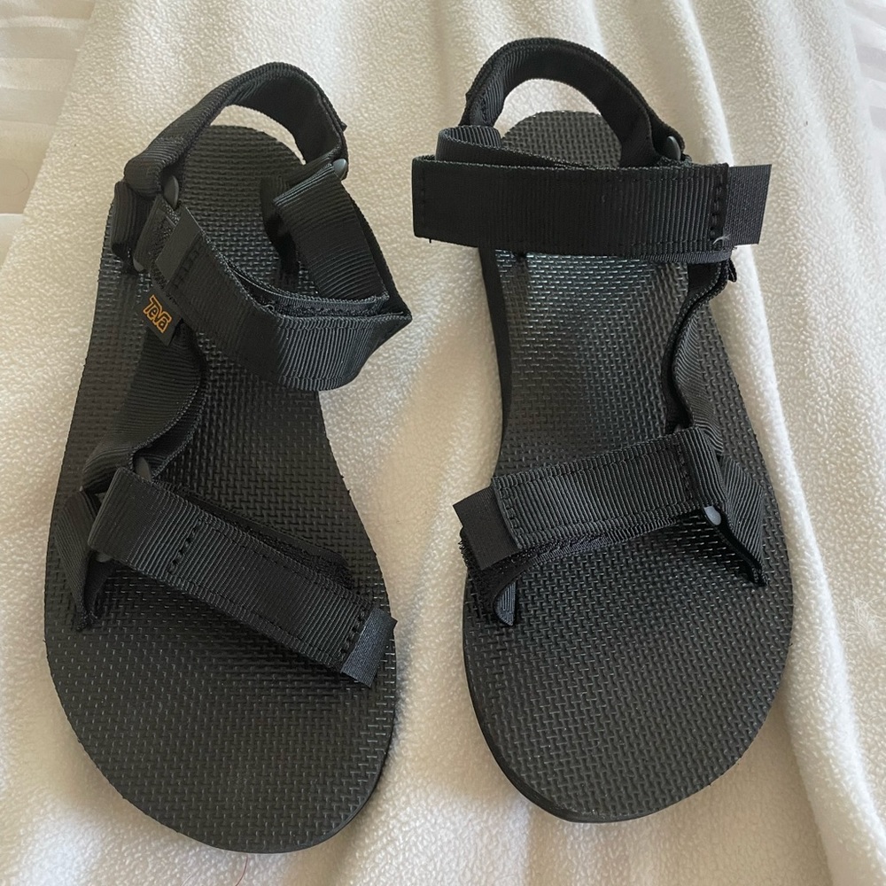 Tevas Women’s Original Universal Sandal - Black Size 6 - brand new, never worn!